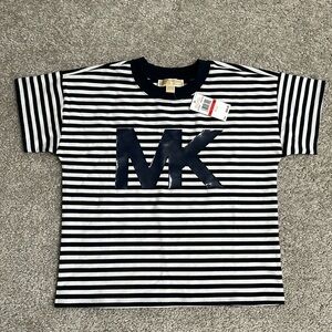 Michael Kors T-shirt (XS) fits up-to Medium frame